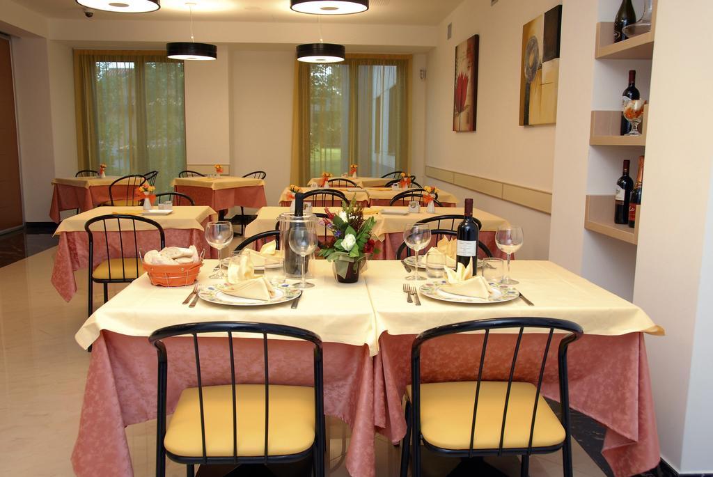 Groane Hotel Residence Cesano Maderno Buitenkant foto