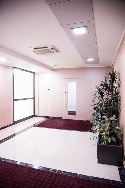 Groane Hotel Residence Cesano Maderno Buitenkant foto