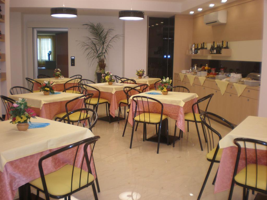 Groane Hotel Residence Cesano Maderno Buitenkant foto