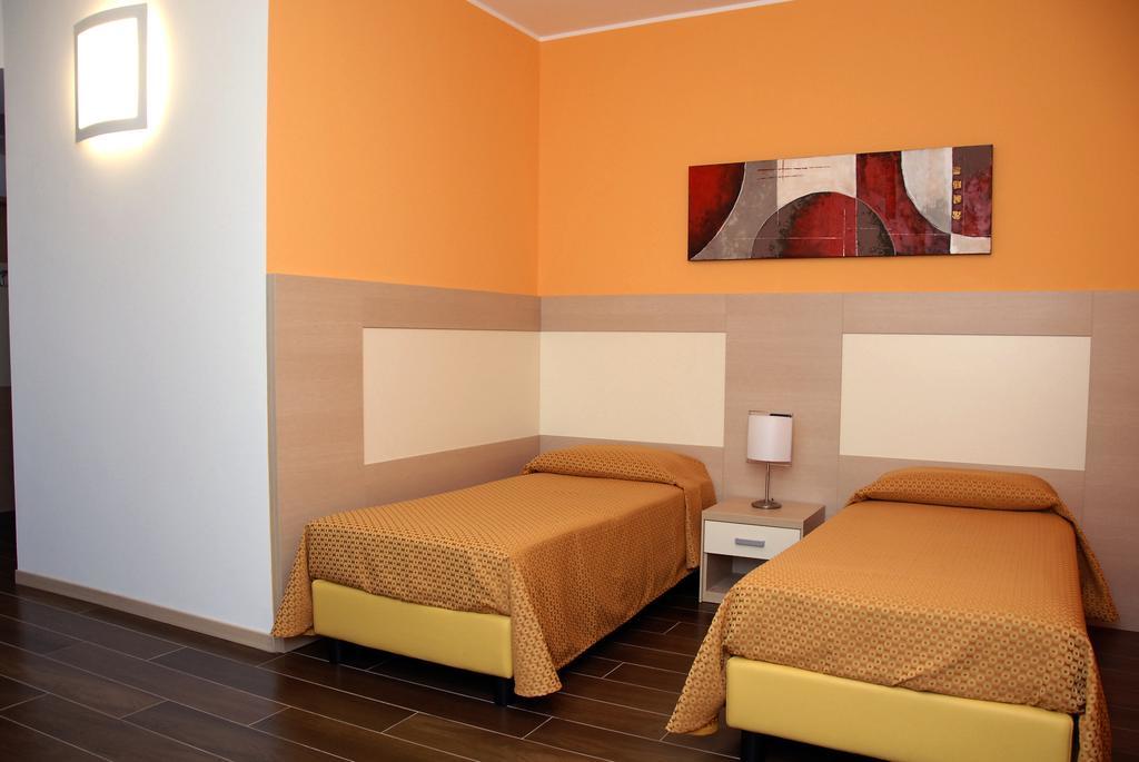 Groane Hotel Residence Cesano Maderno Kamer foto