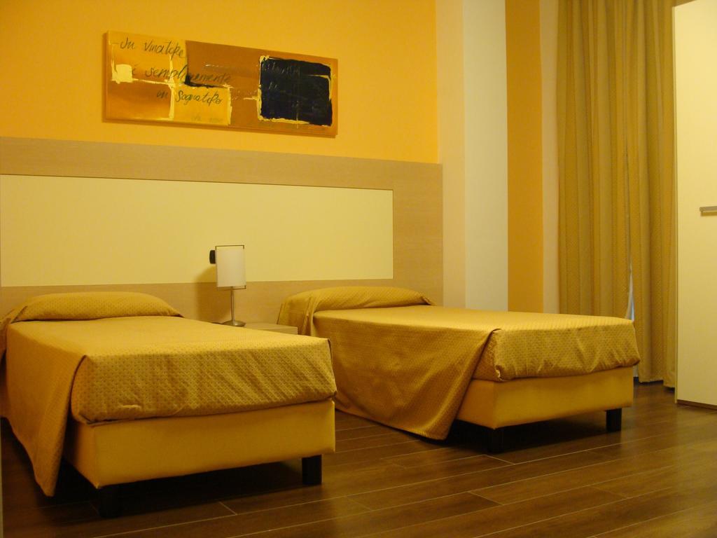 Groane Hotel Residence Cesano Maderno Buitenkant foto