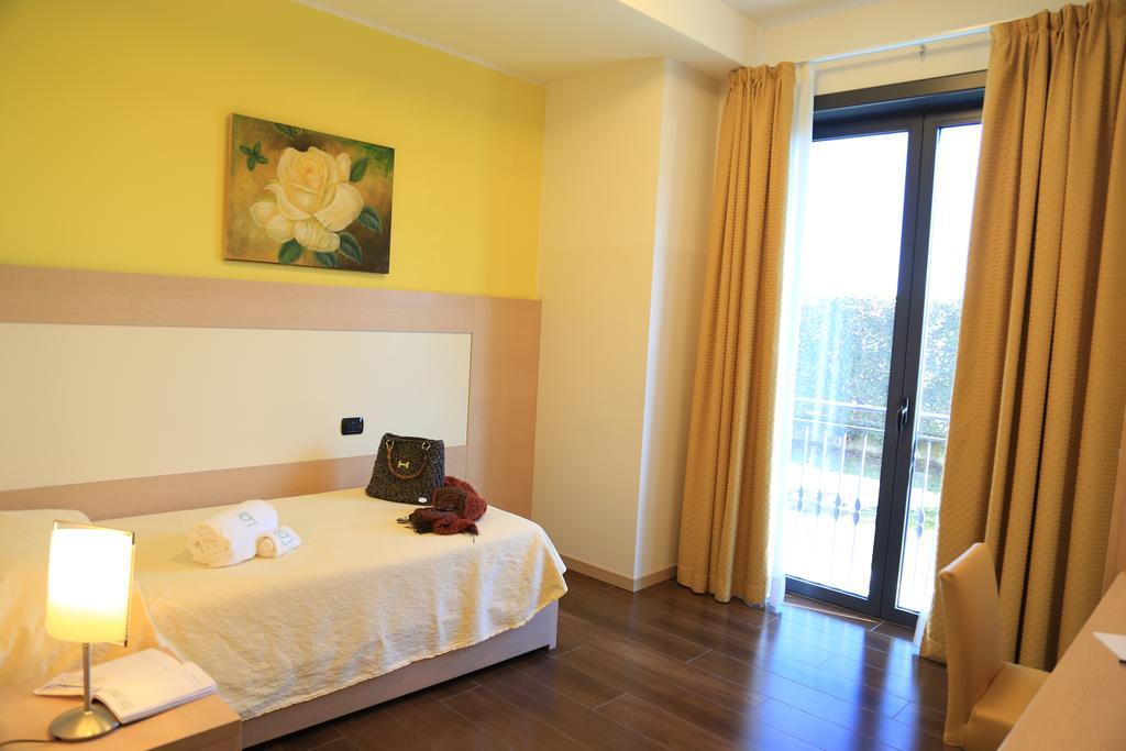 Groane Hotel Residence Cesano Maderno Buitenkant foto
