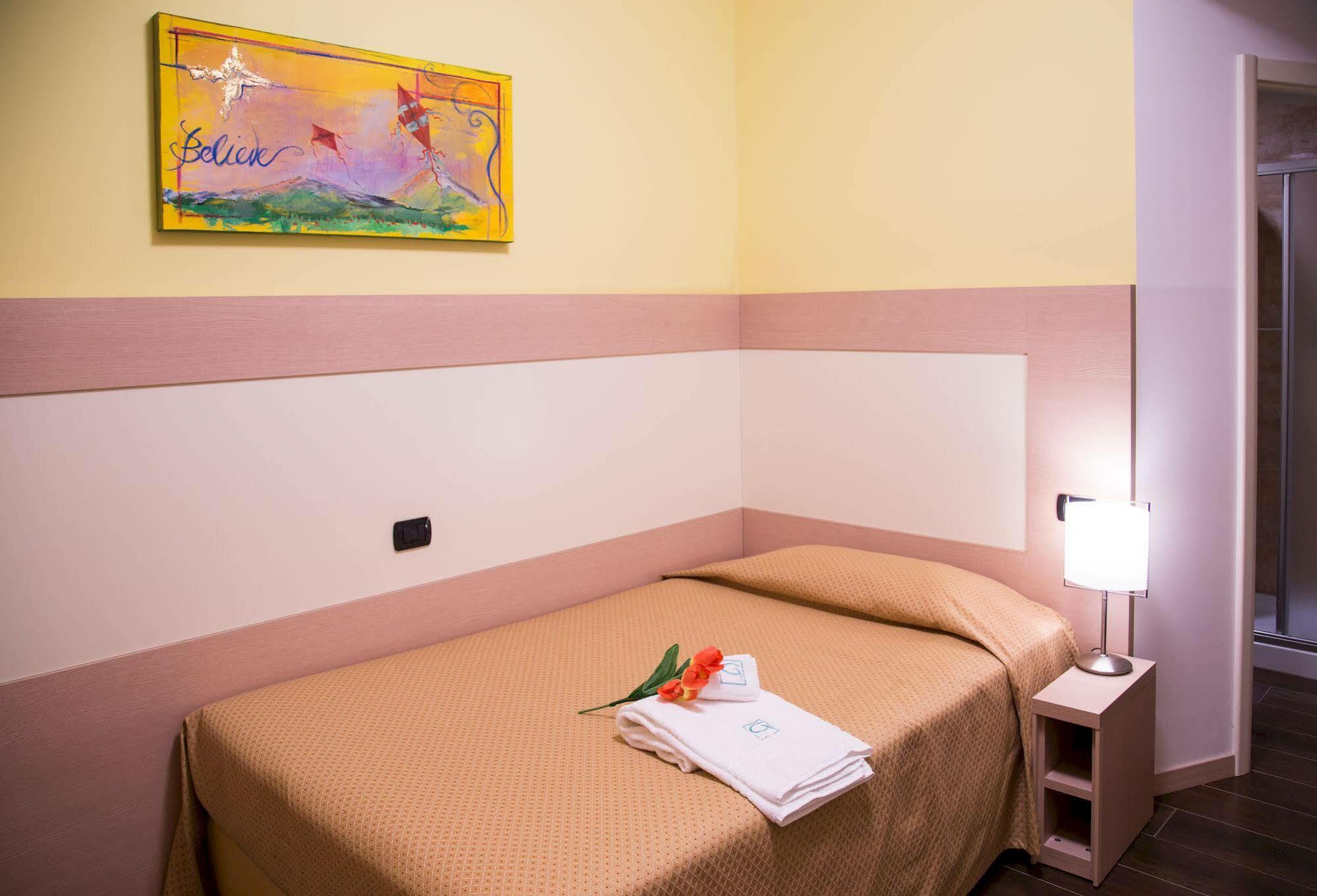Groane Hotel Residence Cesano Maderno Buitenkant foto