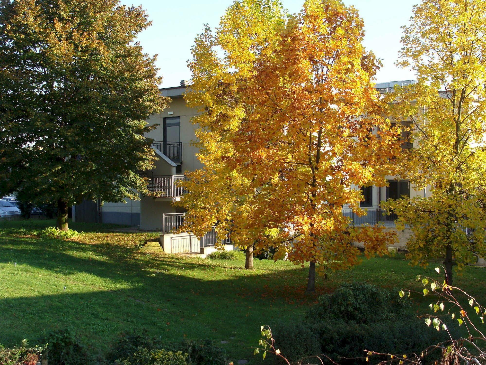 Groane Hotel Residence Cesano Maderno Buitenkant foto